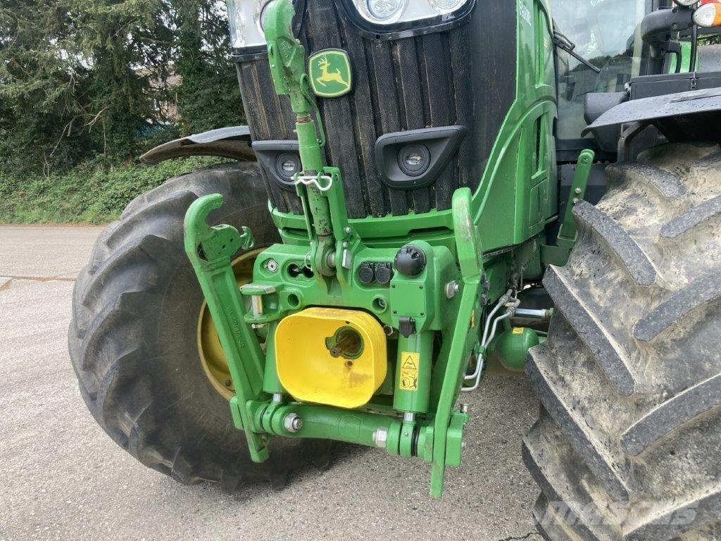 John Deere 6R 215 曳引機