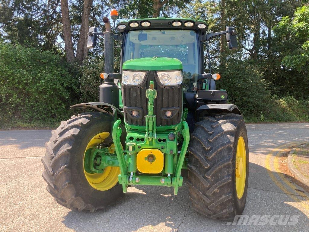 John Deere 6R 215 曳引機