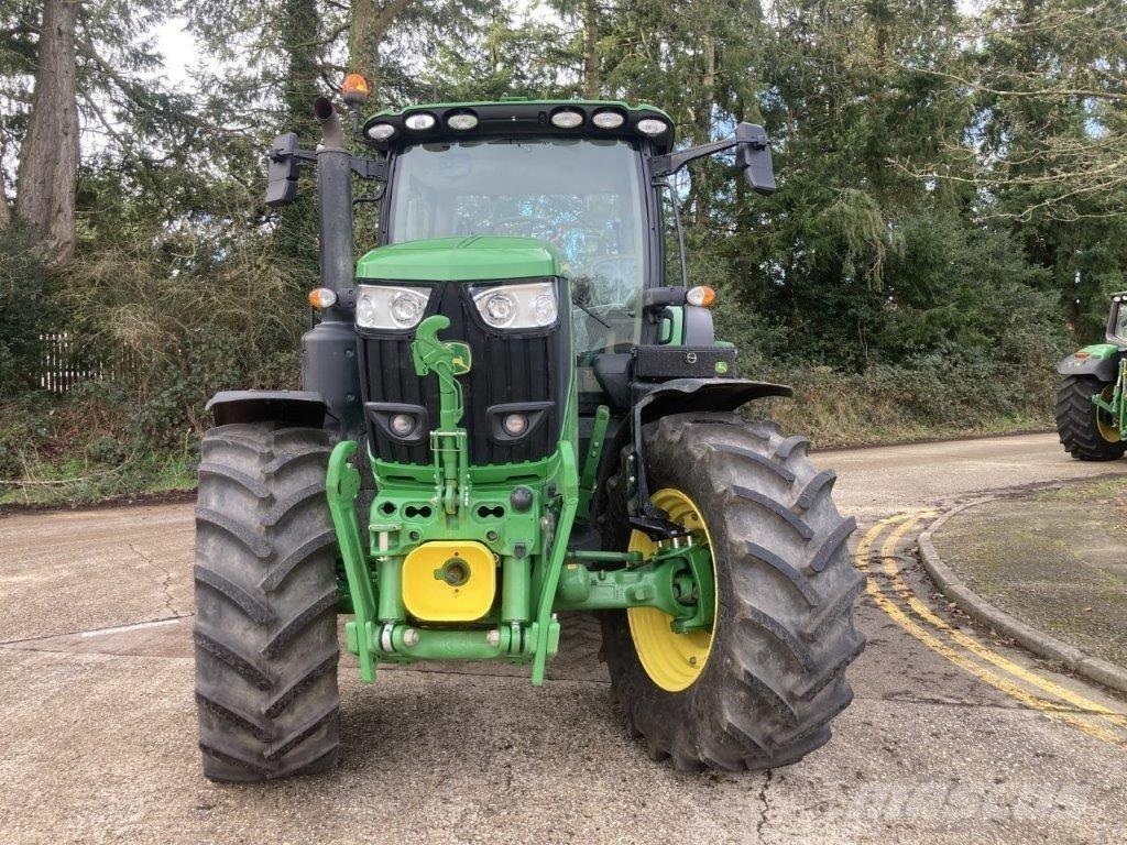 John Deere 6R 215 曳引機