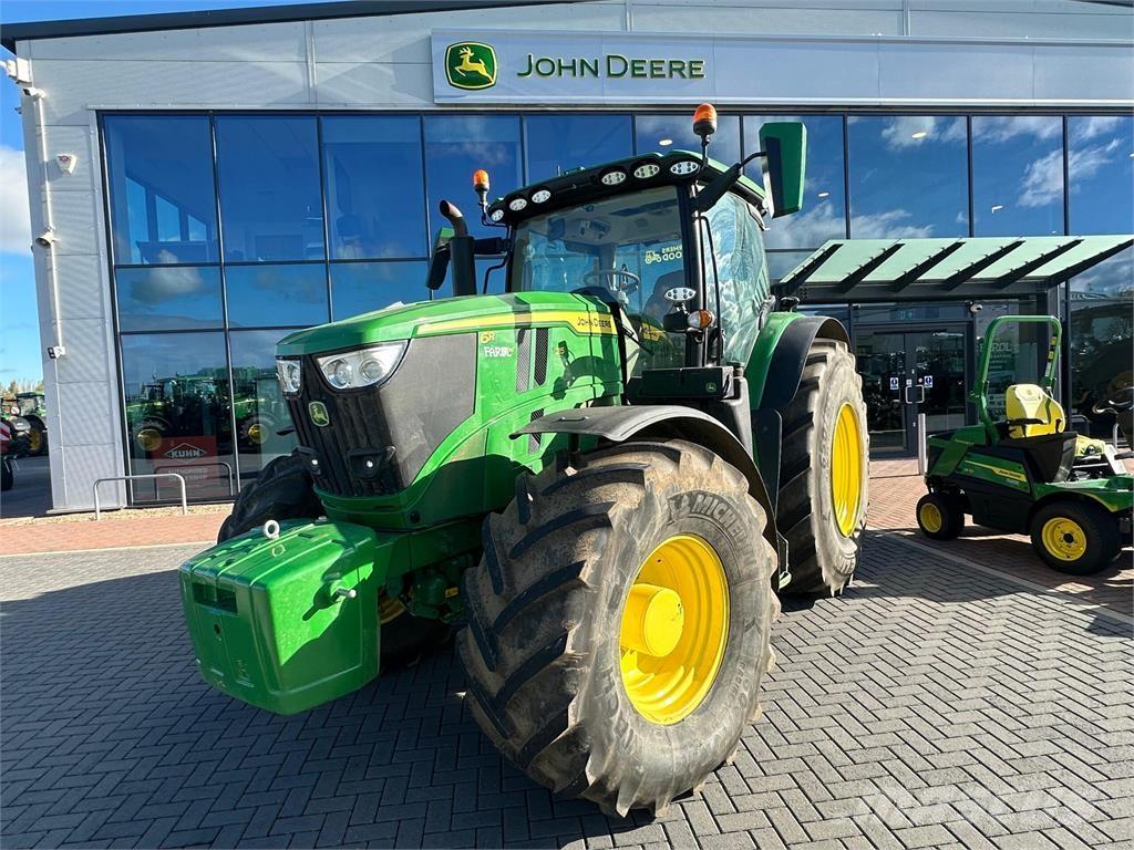 John Deere 6R 215 曳引機