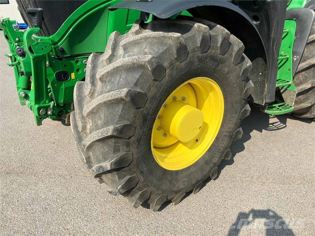 John Deere 6R 215 曳引機
