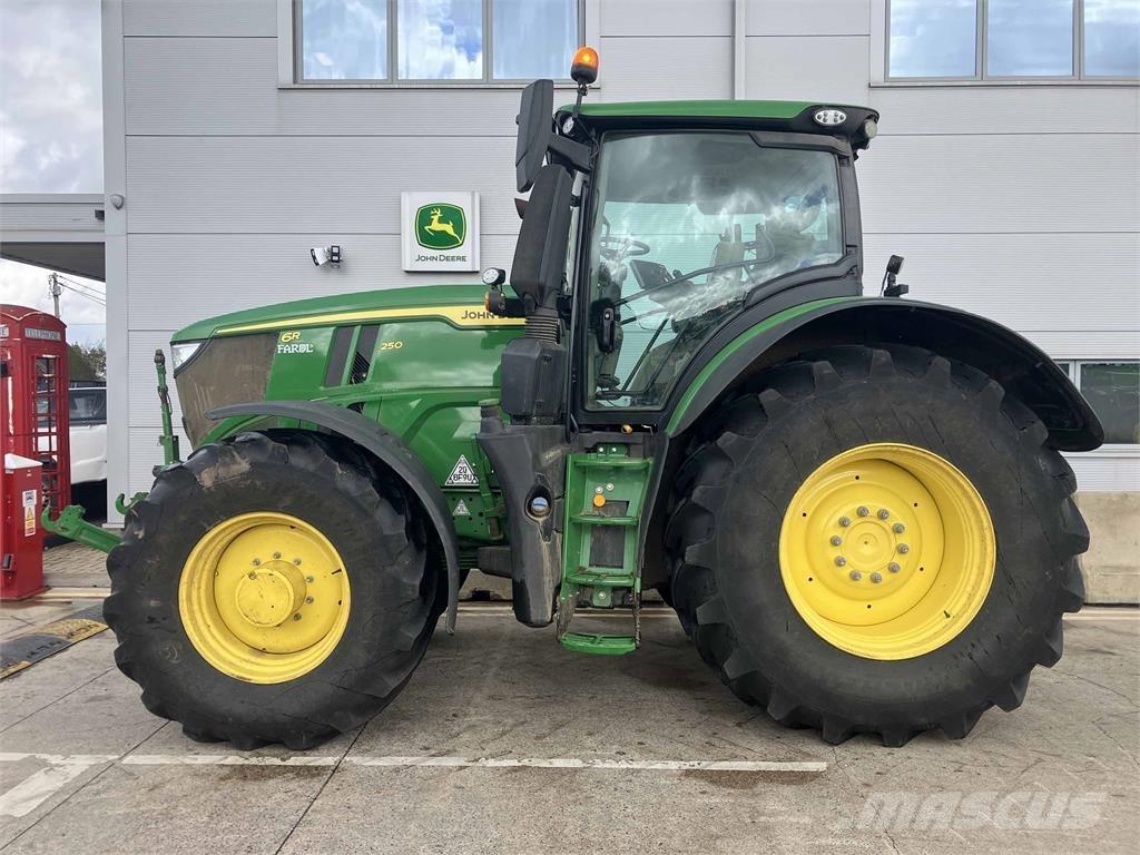 John Deere 6R 250 曳引機