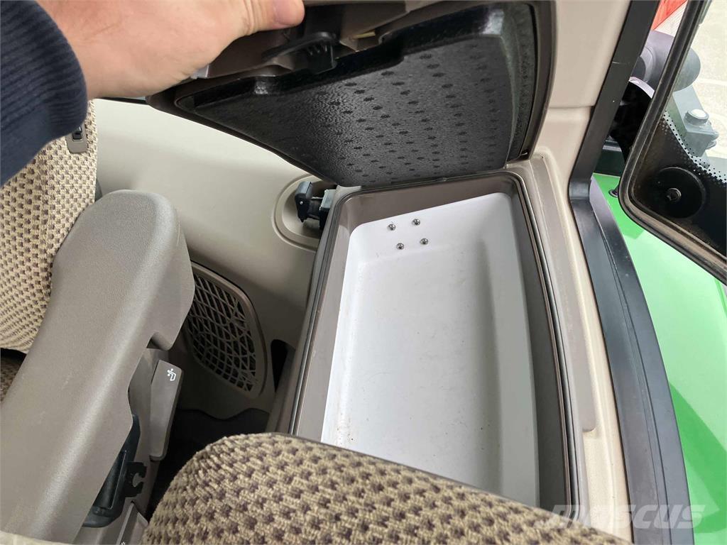 John Deere 6R 250 曳引機