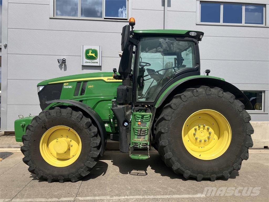 John Deere 6R 250 曳引機