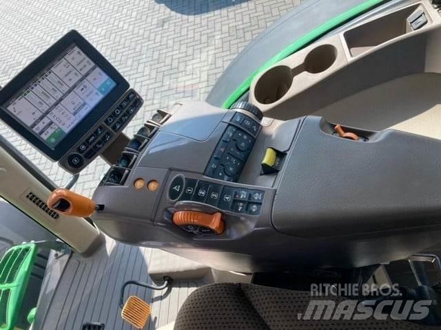 John Deere 7230R 曳引機