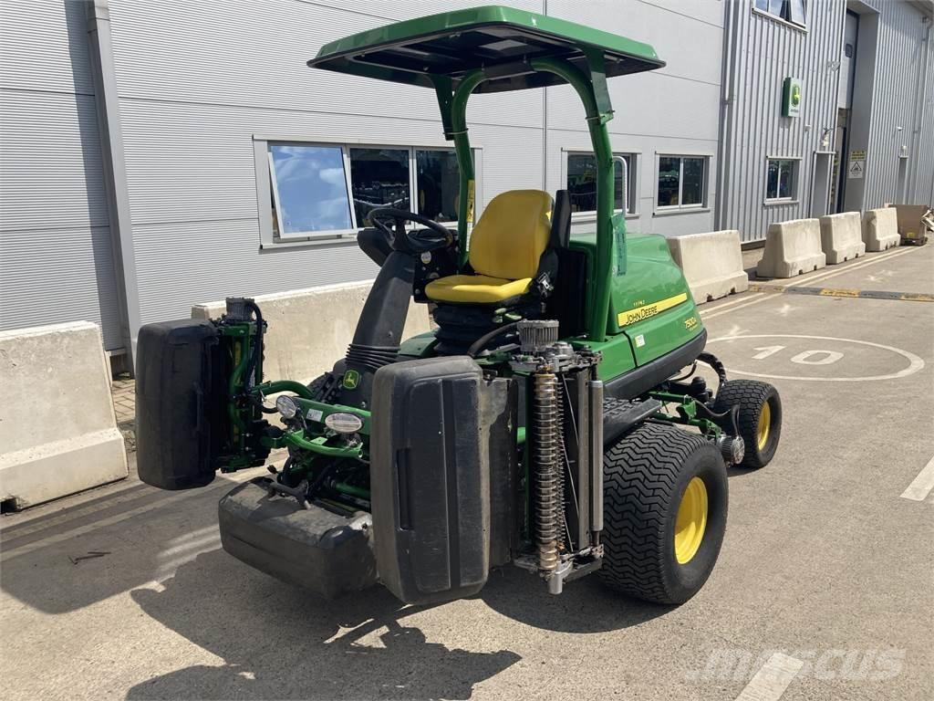 John Deere 7500AE 手扶式割草機