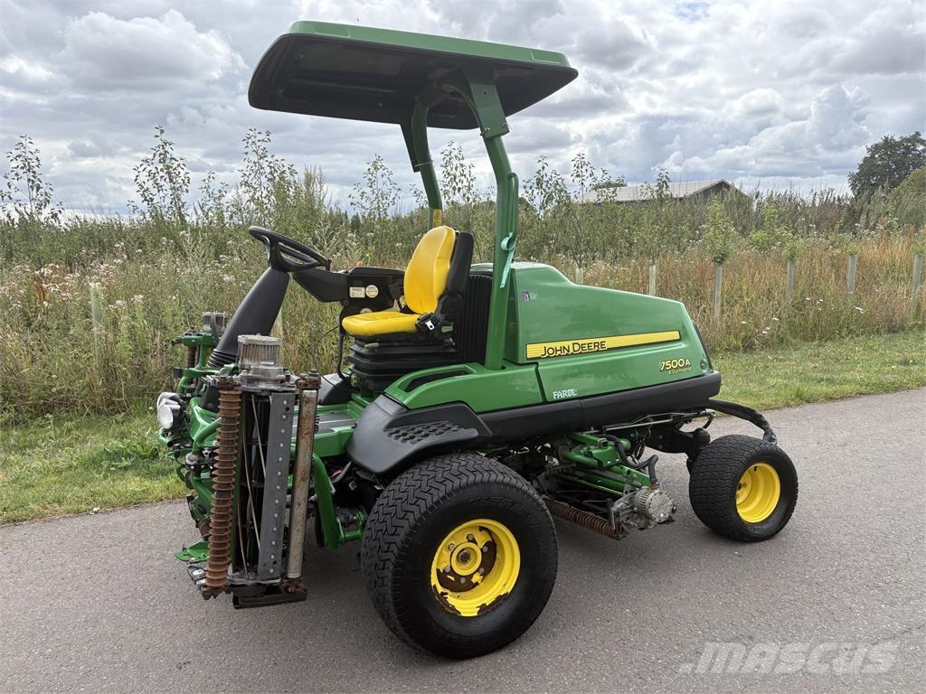 John Deere 7500AE 手扶式割草機