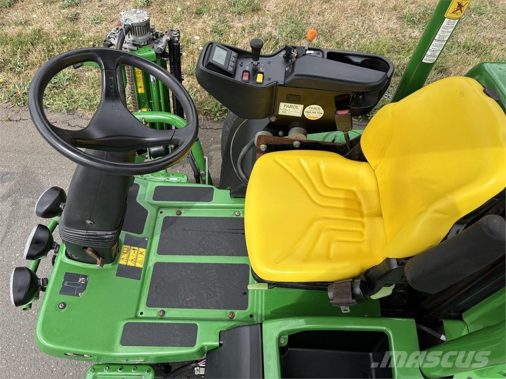 John Deere 7500AE 手扶式割草機