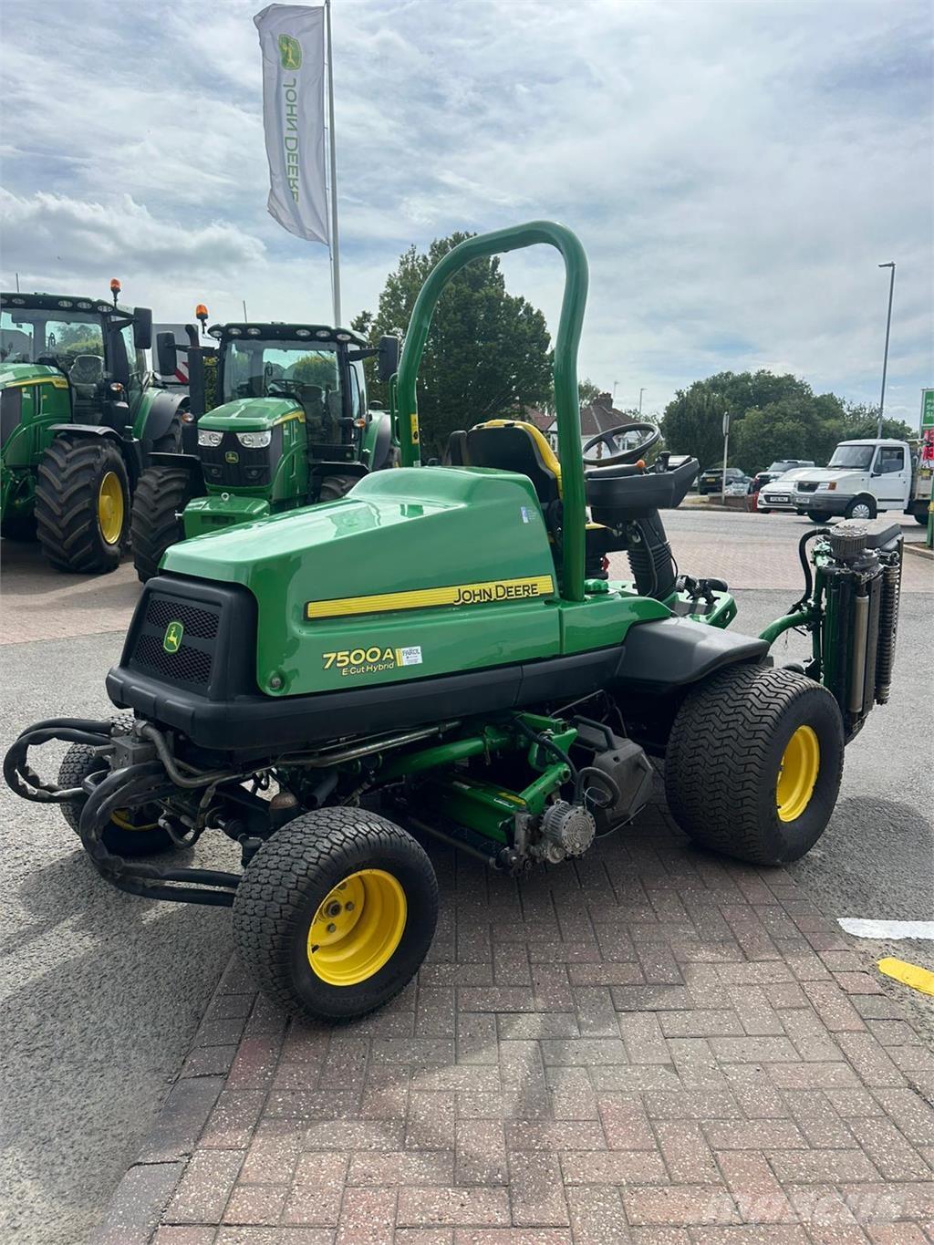 John Deere 7500AE 手扶式割草機