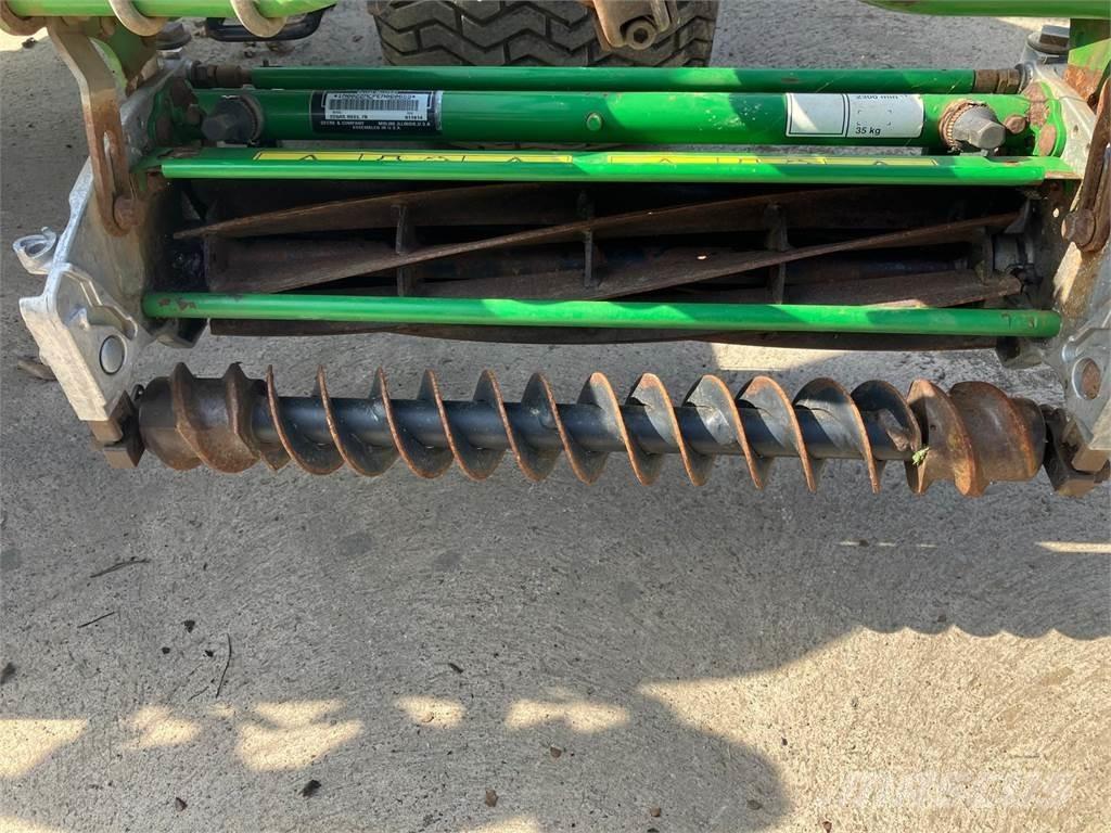 John Deere 7500AE 手扶式割草機