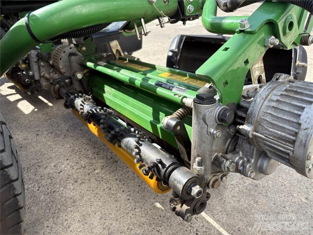 John Deere 7500AE 手扶式割草機