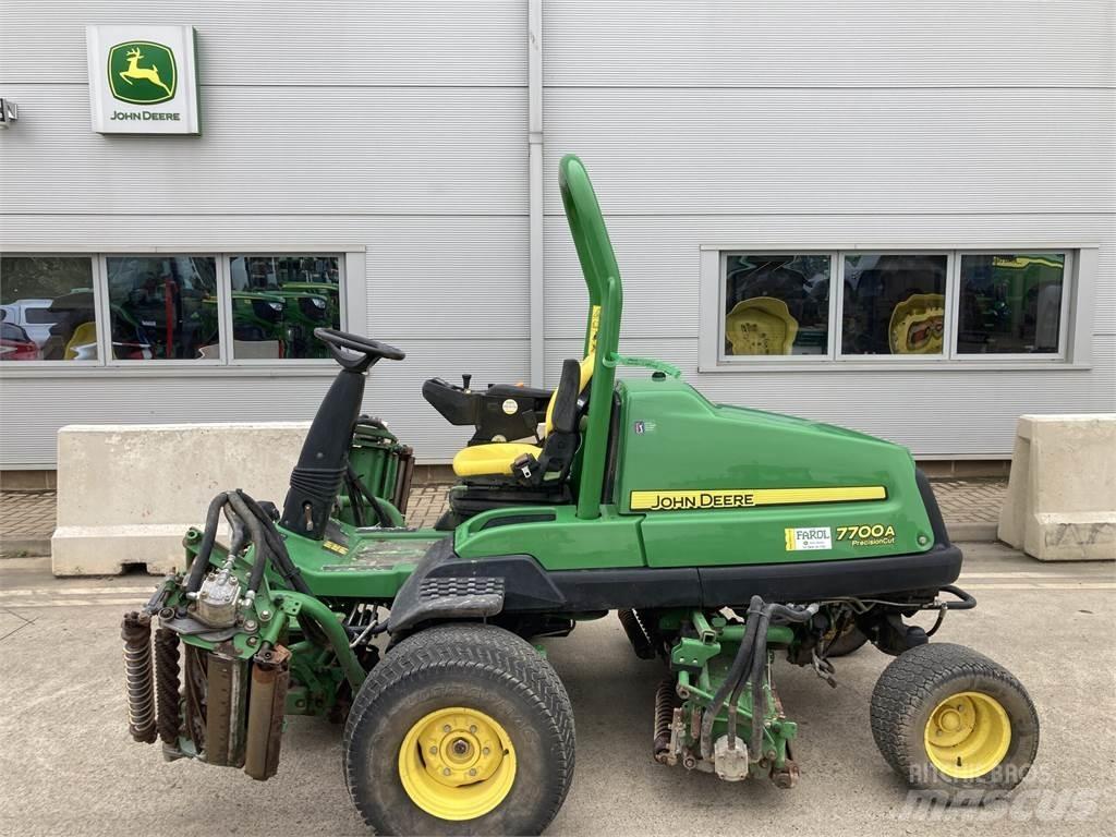 John Deere 7700A 手扶式割草機