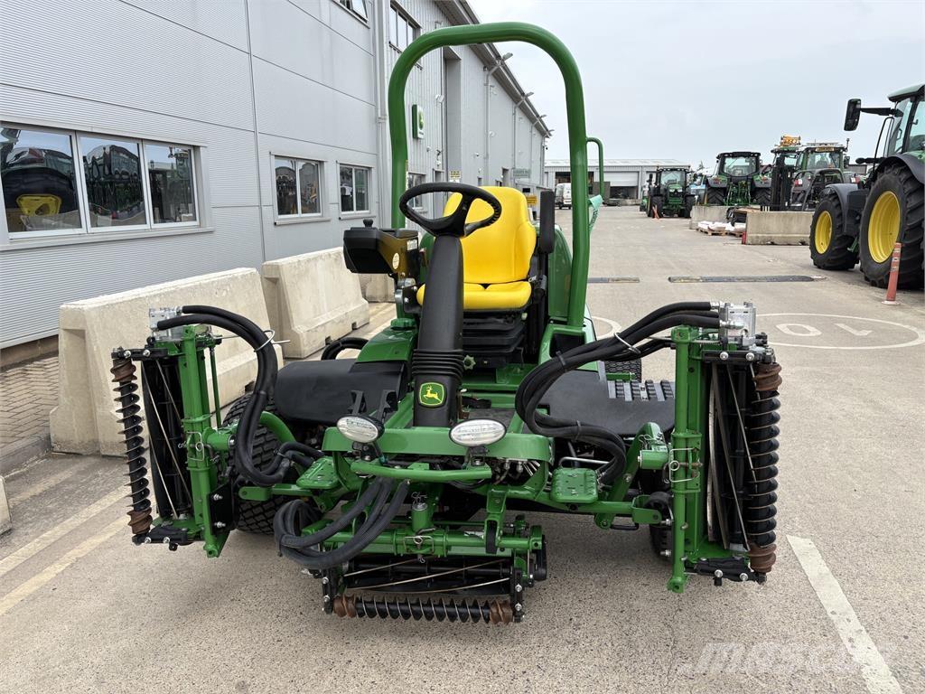 John Deere 7700A 手扶式割草機