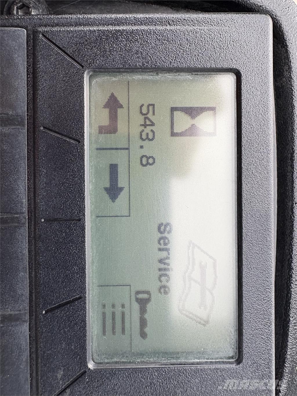 John Deere 7700A 手扶式割草機