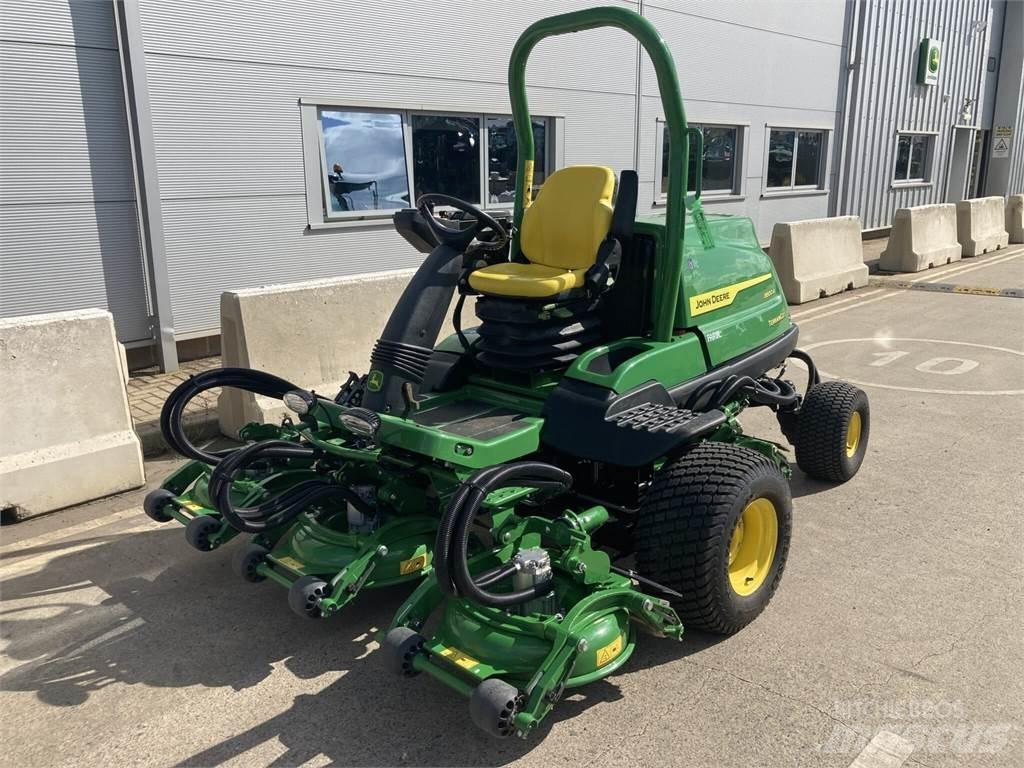 John Deere 8800A 手扶式割草機