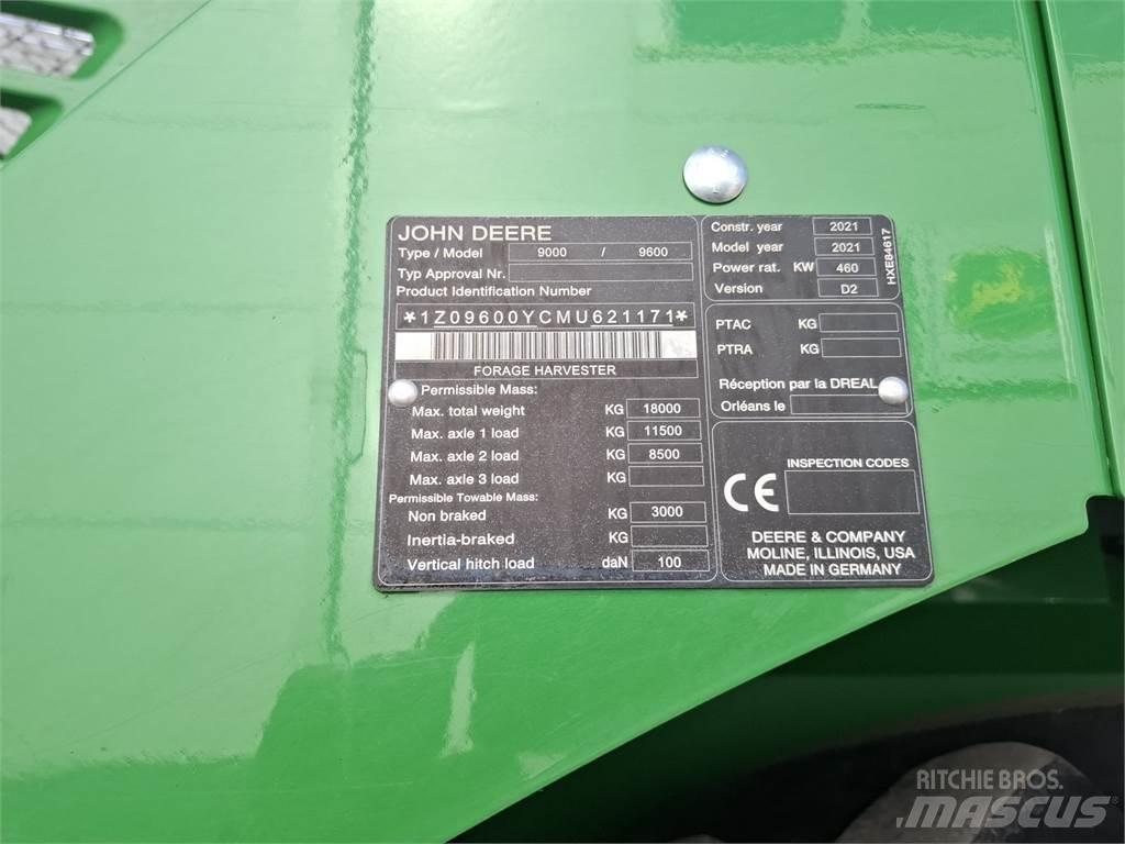 John Deere 9600 自走式飼料採集機