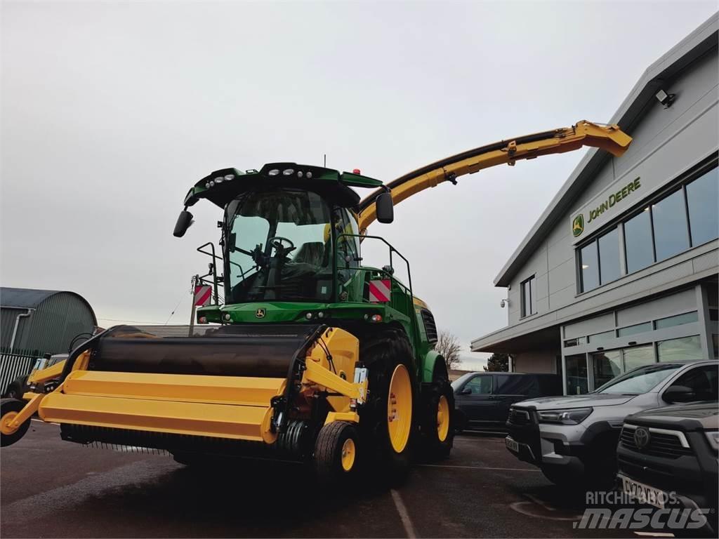 John Deere 9700i 自走式飼料採集機