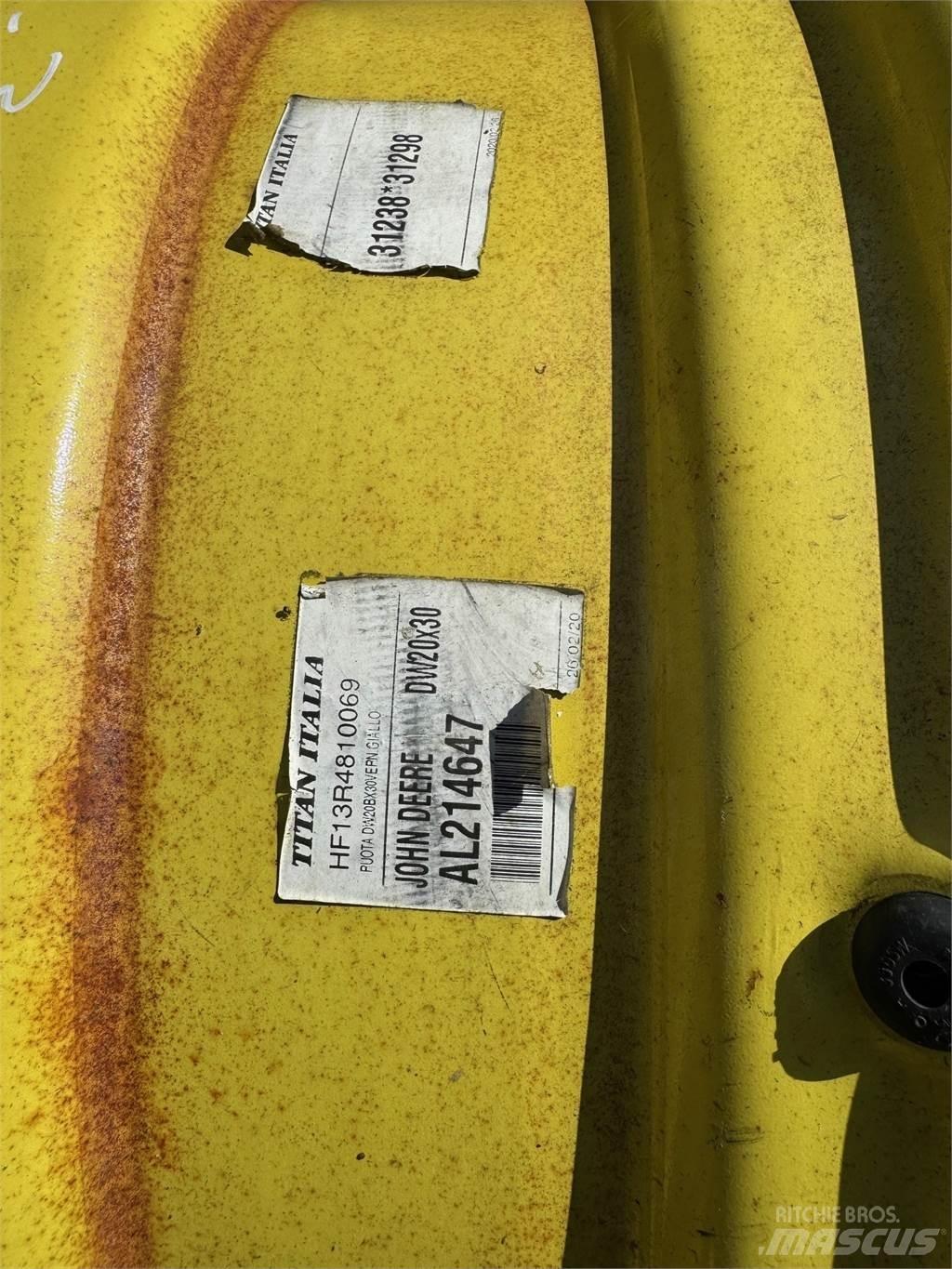 John Deere Example 輪胎、車輪和輪圈