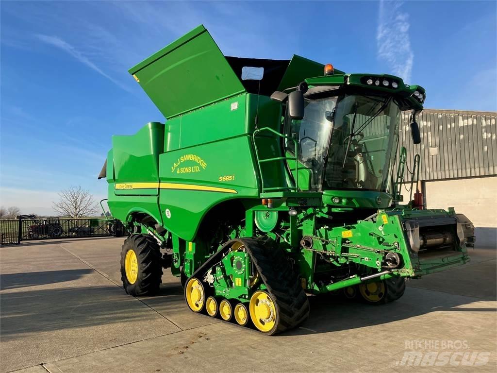 John Deere S685 TM 聯合收穫機