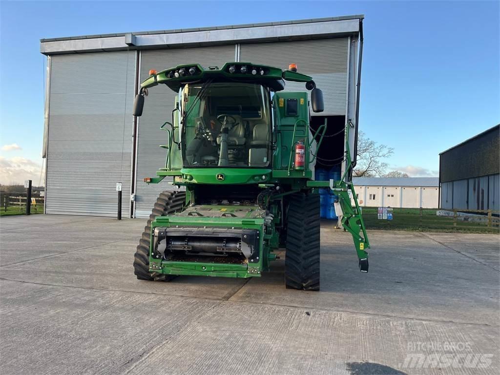 John Deere S790 聯合收穫機