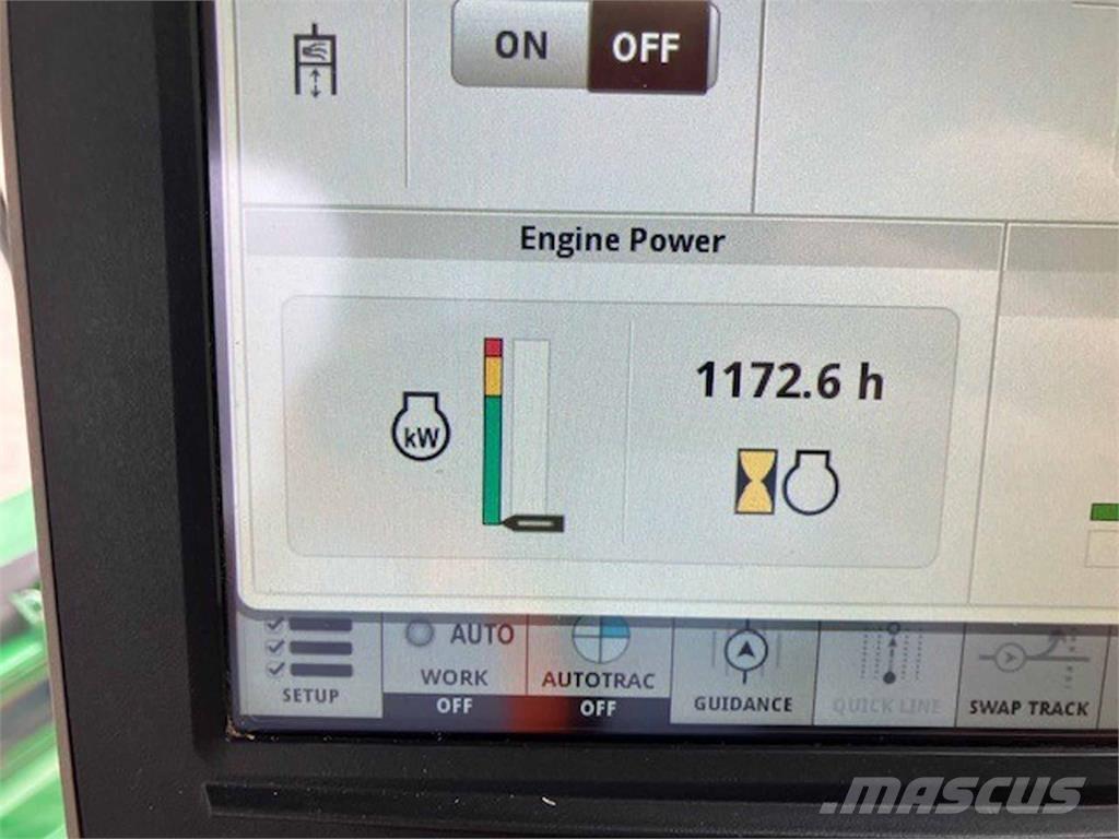 John Deere S790 聯合收穫機