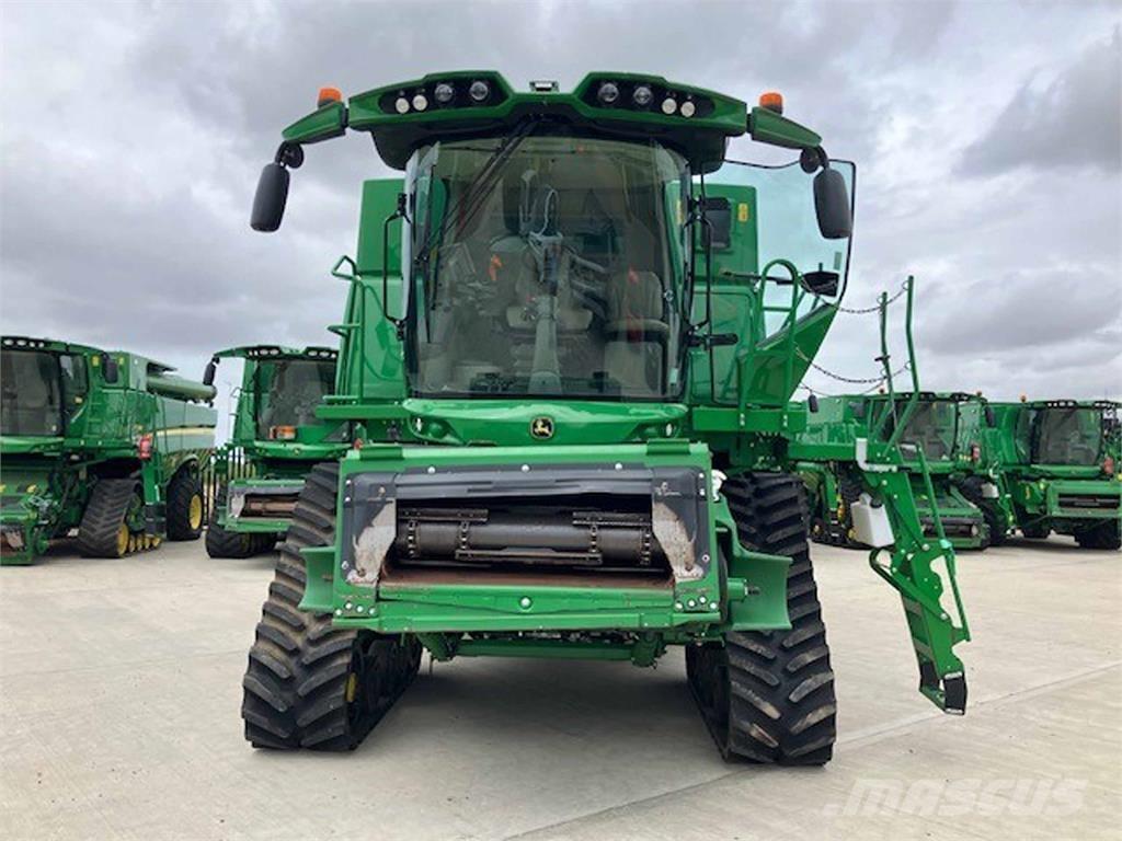 John Deere S790 聯合收穫機