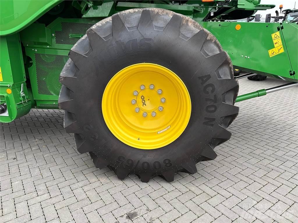 John Deere T550I 聯合收穫機