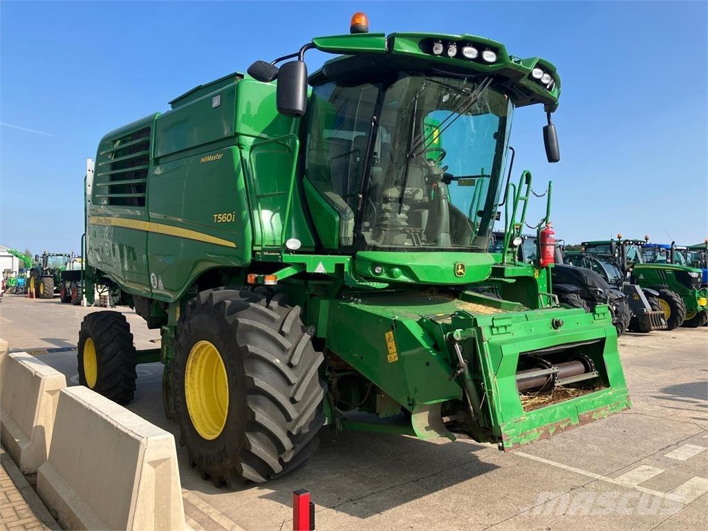 John Deere T560i HM 聯合收穫機