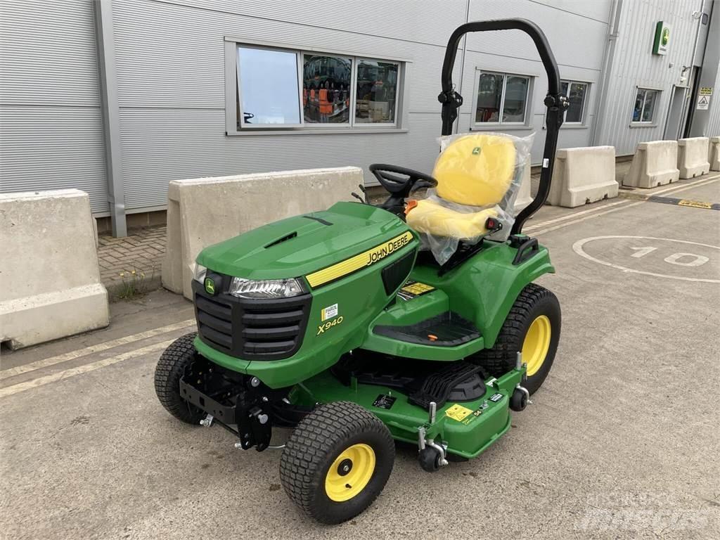 John Deere X940 騎乘式割草機