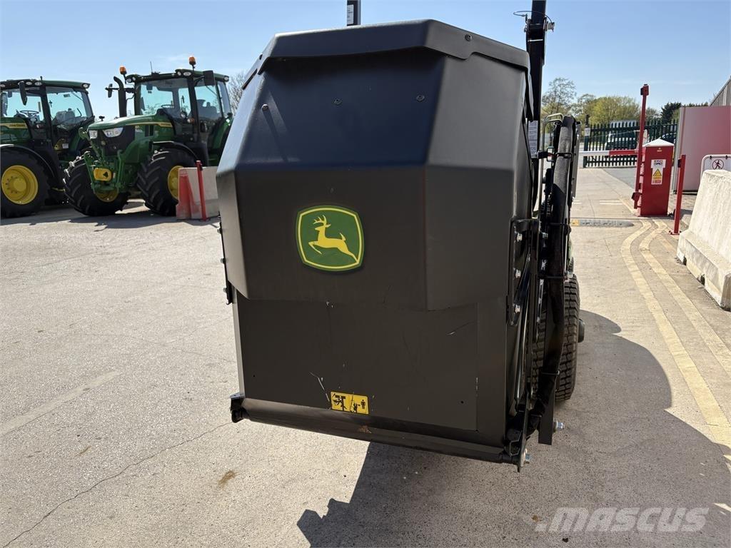 John Deere X950R 騎乘式割草機