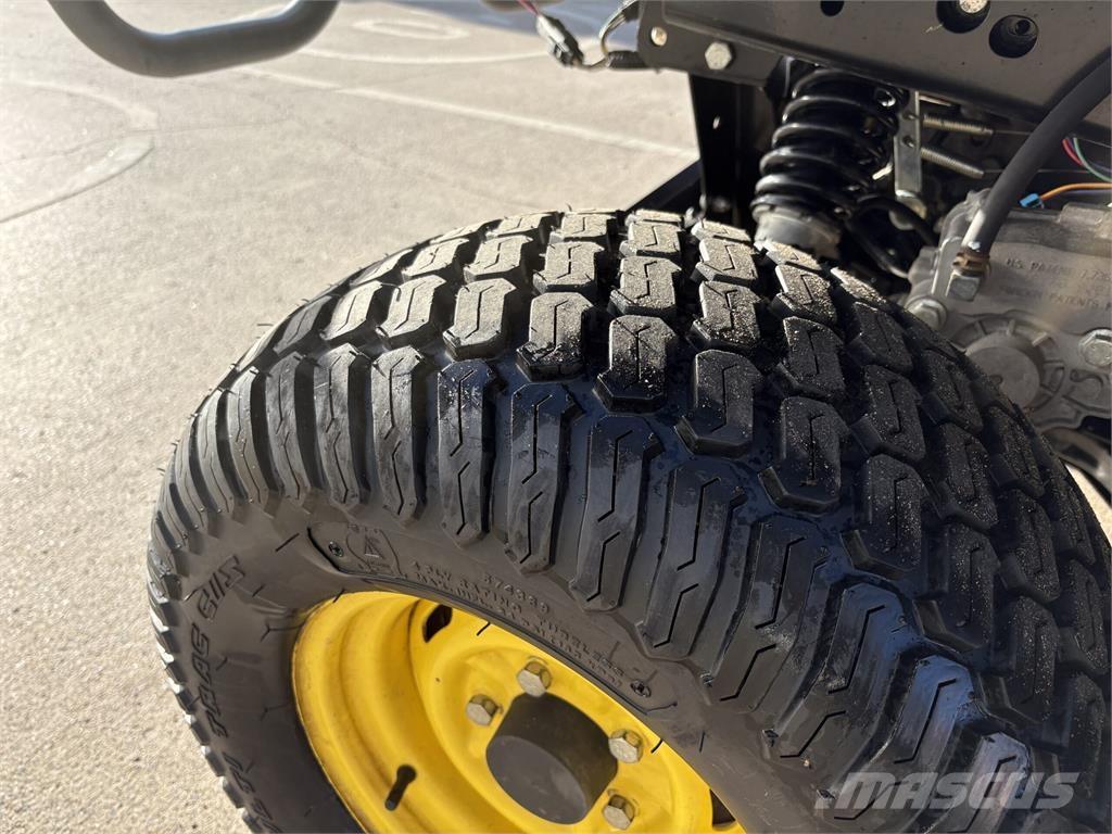 John Deere XUV855M 多用途機械