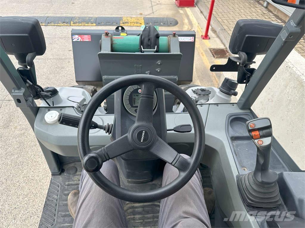 Kramer KL14.5 農業用伸縮臂裝載機