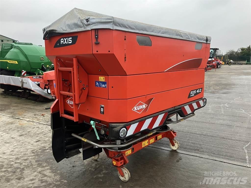 Kuhn Axis 40.2 HEMC 肥料撒佈機