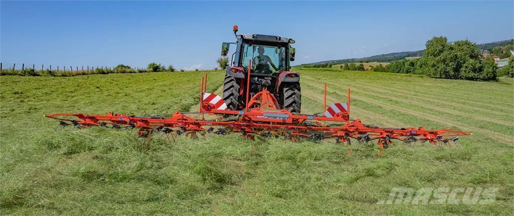 Kuhn GF 10803 耙與翻草機