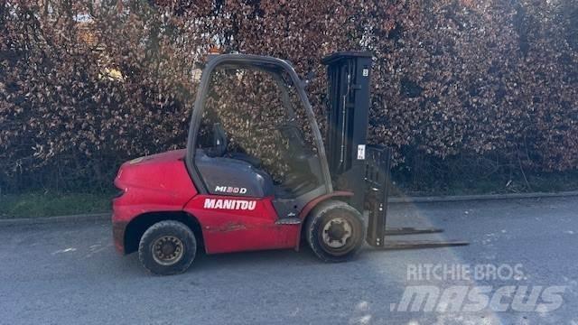 Manitou MI30D 農業用伸縮臂裝載機