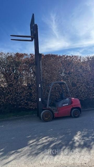 Manitou MI30D 農業用伸縮臂裝載機
