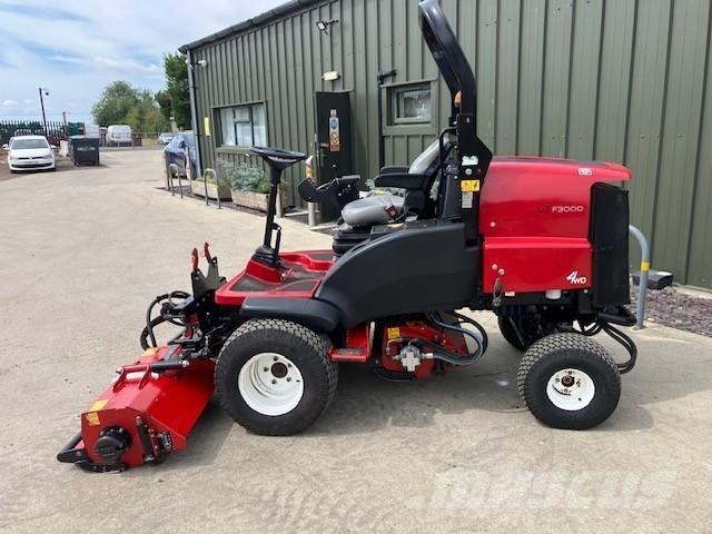 Toro LTF3000 騎乘式割草機