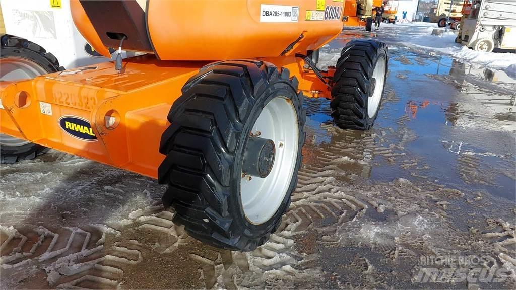 JLG 600AJ 曲臂高空作業車