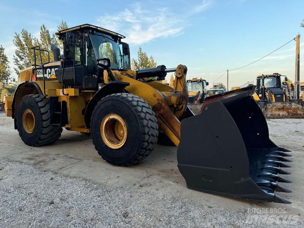 CAT 972 M 輪胎式裝載機