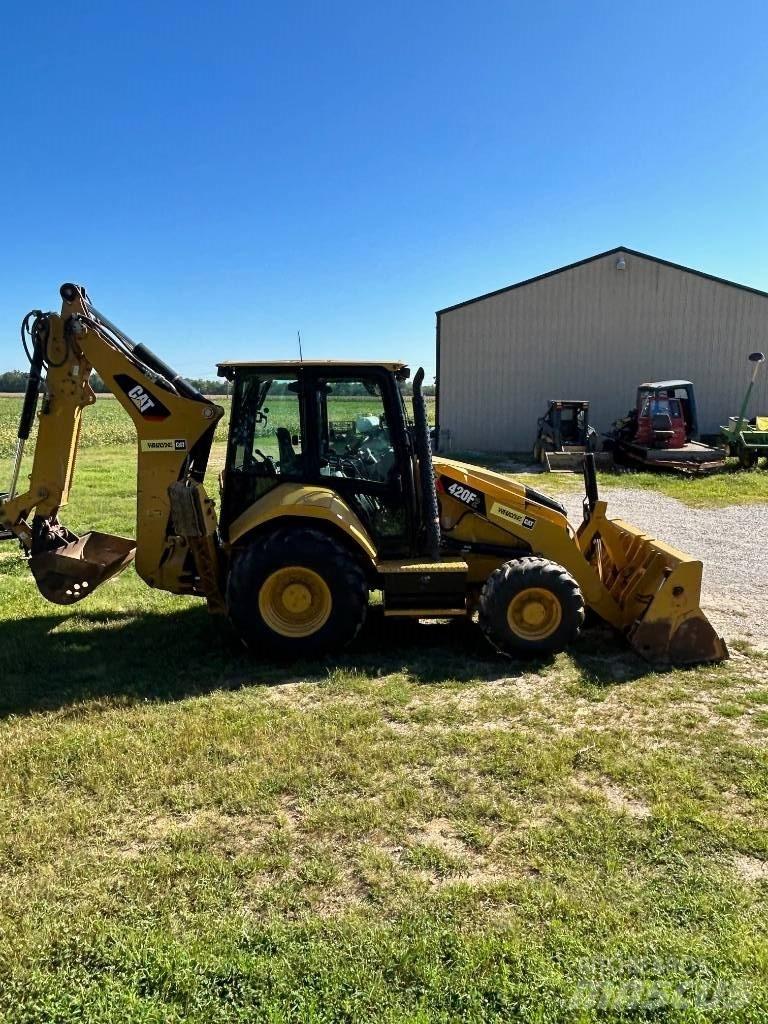 CAT 420 F2 ST 反鏟裝載機