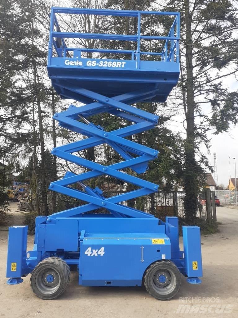Genie GS 3268 RT 剪式升降機