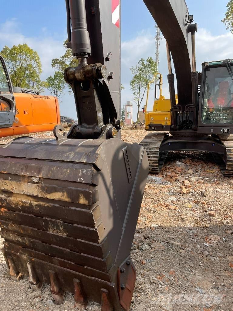 Volvo 220D 履帶式 挖土機/掘鑿機/挖掘機