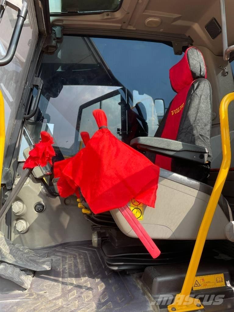 Volvo 220D 履帶式 挖土機/掘鑿機/挖掘機