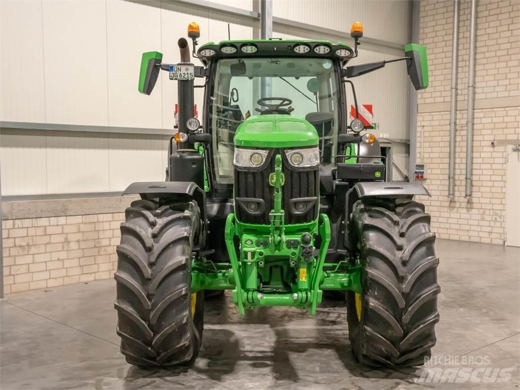 John Deere 6R215 曳引機