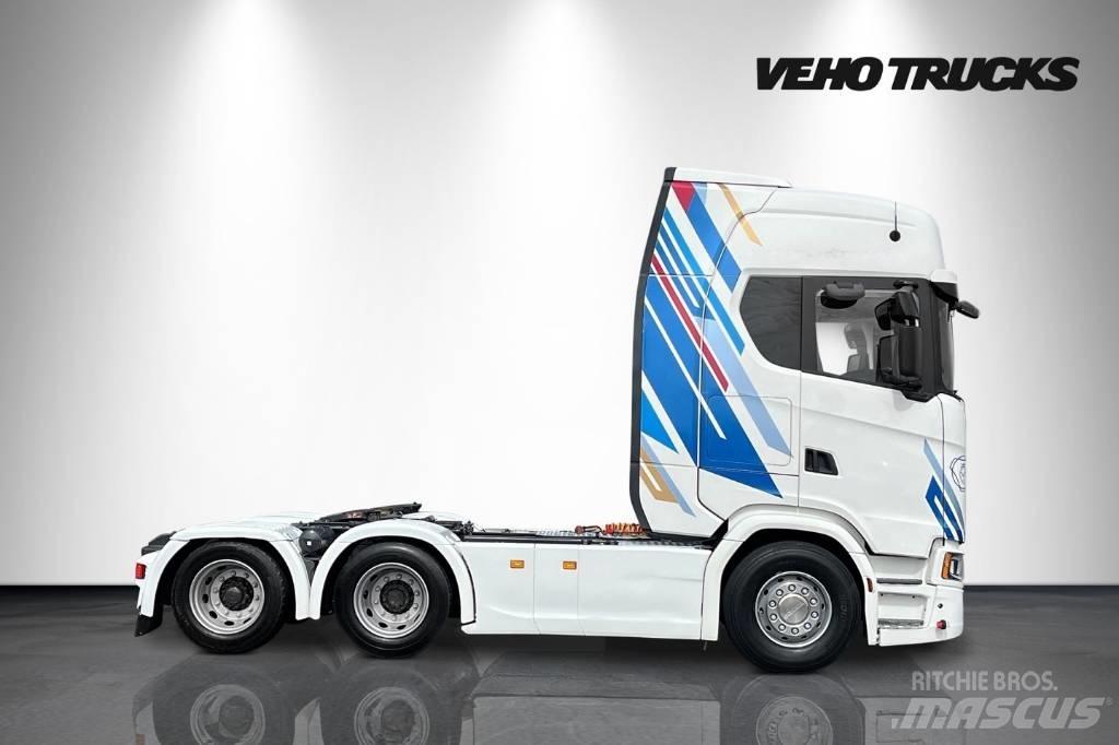 Scania S 500 6X2 曳引機組件