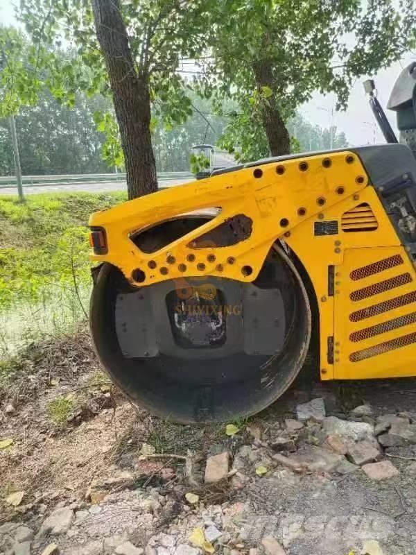 Sakai SW 770 ND 雙輪滾壓機