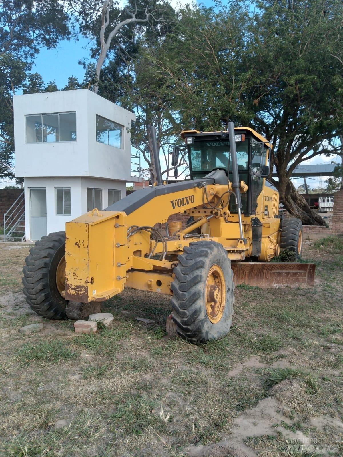 Volvo G 930 平土機