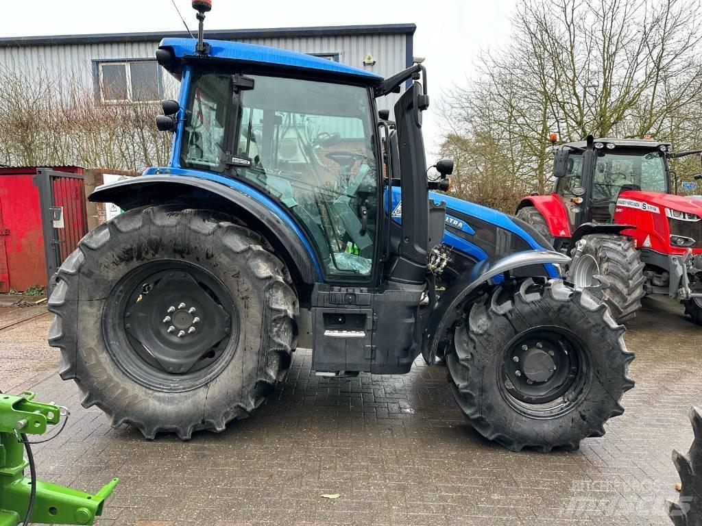 Valtra G125EA 曳引機