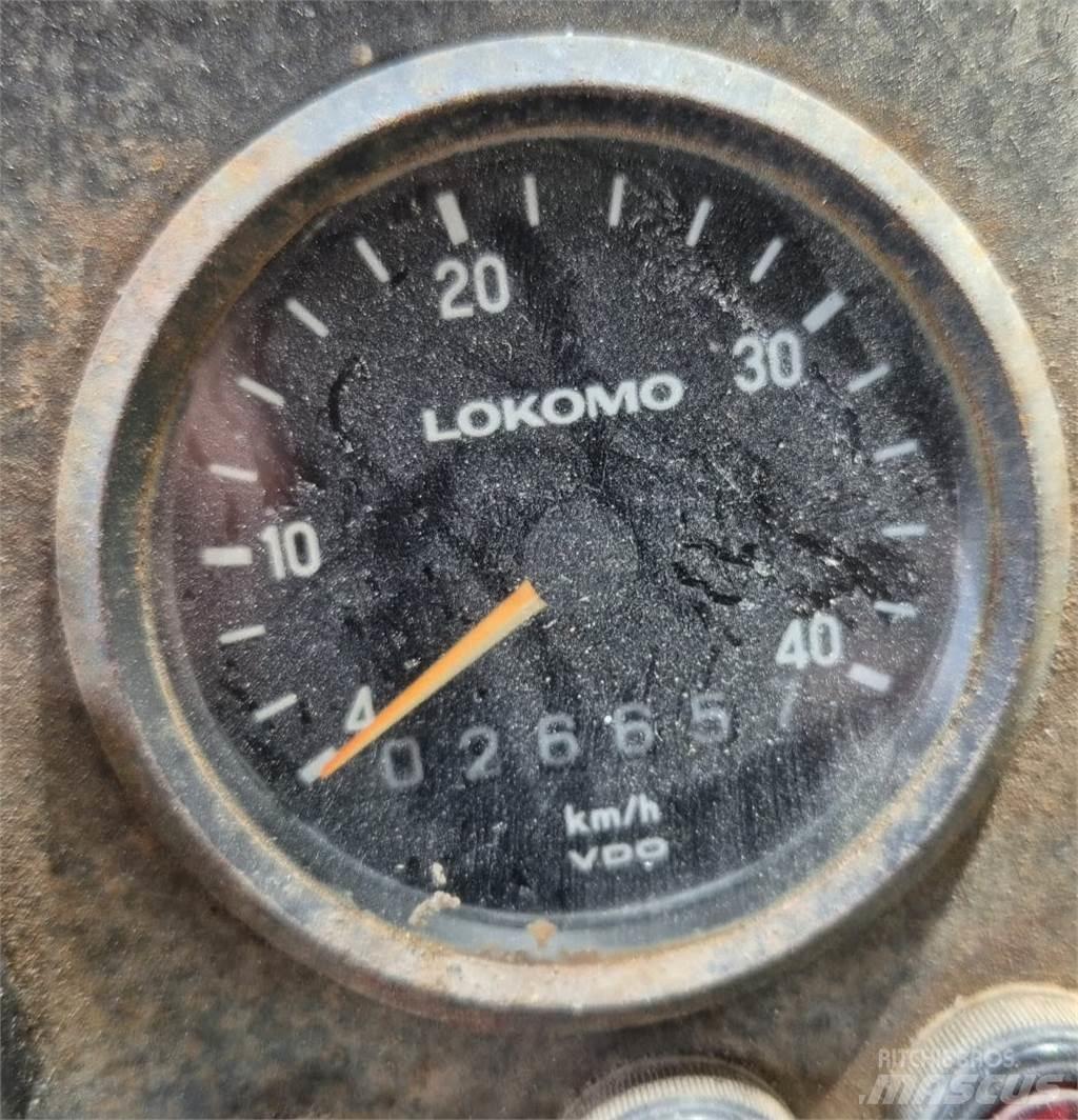 Lokomo AH 132 C 平土機