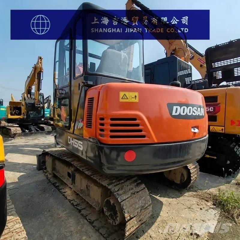 Doosan DH 55 小型挖土機/掘鑿機<7t(小型挖掘機)